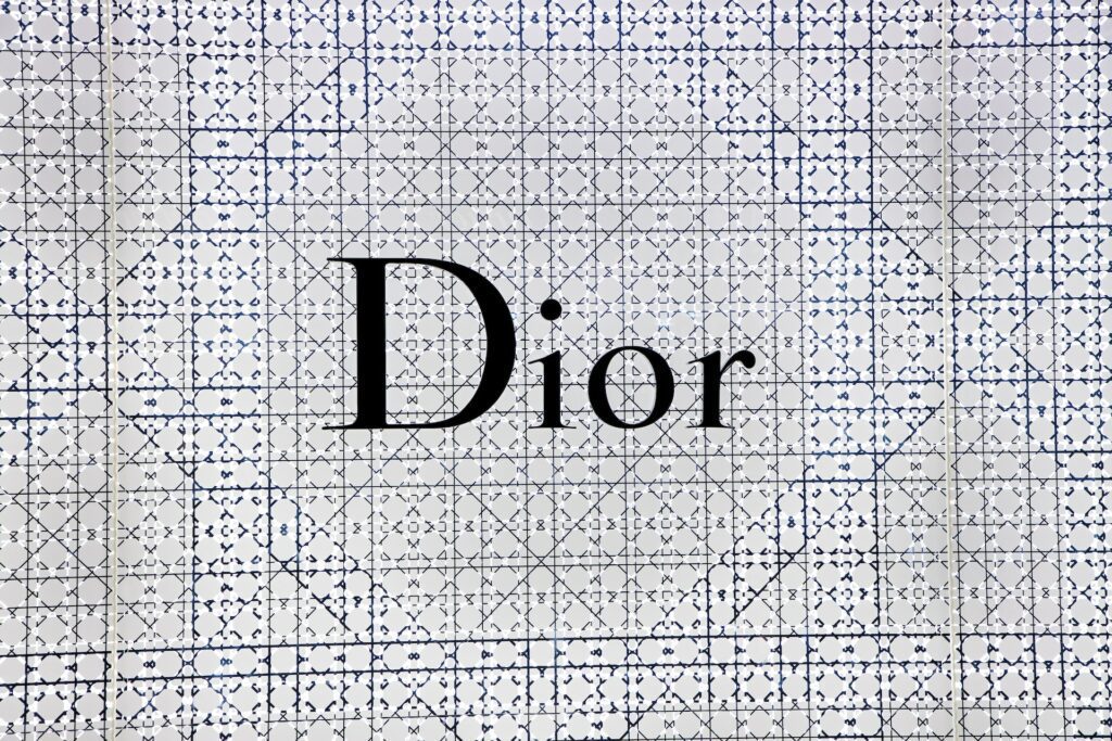 Working At Christian Dior: Company Overview and Culture - Zippia